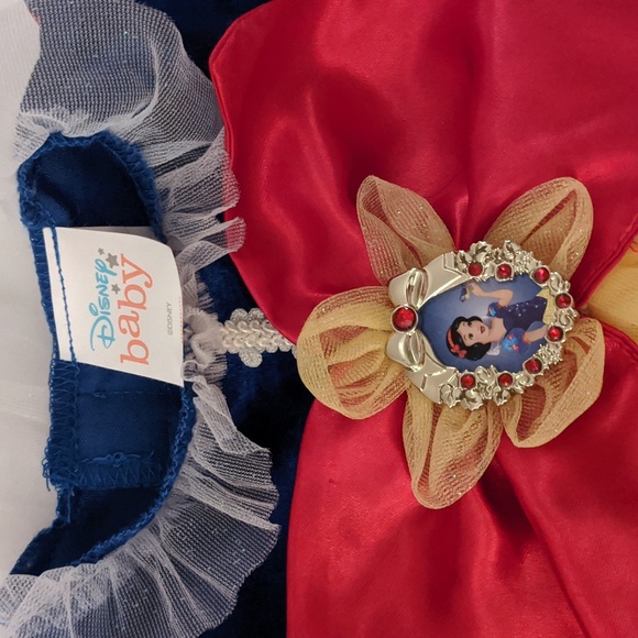 LIL' SNOW WHITE Dress Deluxe Costume Disney Little Princess 12-18m Halloween - Picture 2 of 11